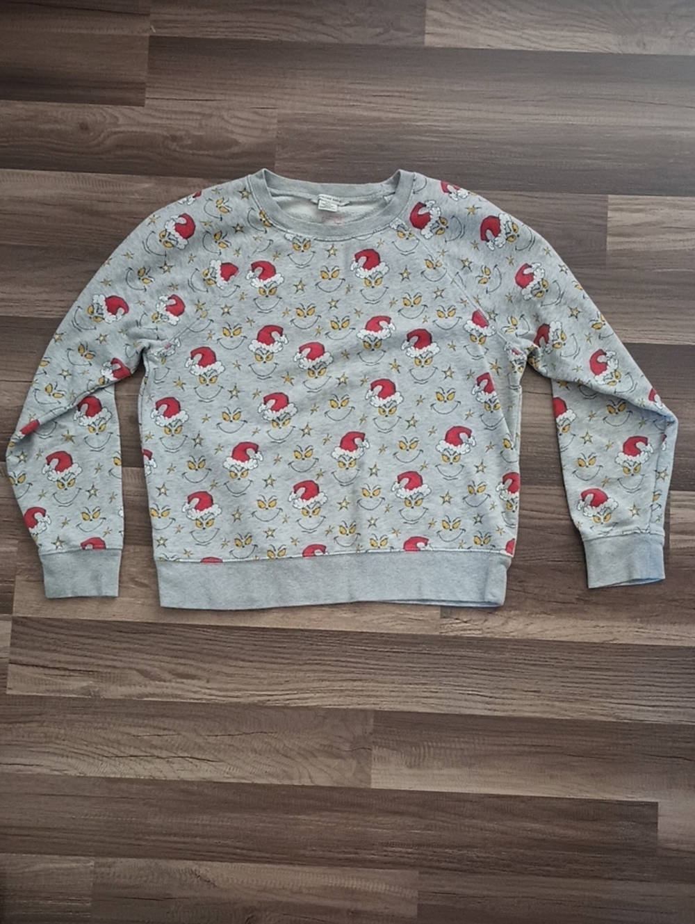 American Eagle Women's Sweatshirt With Christmas Hat Grinch Long Sleeve. Size: S